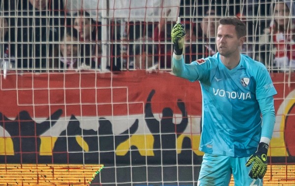 Bochum declared winners of Bundesliga match with lighter incident Bochum declared winners of Bundesliga match with lighter incident