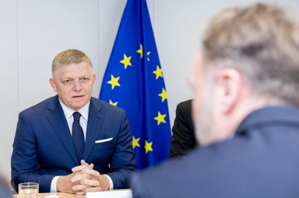 Slovak PM criticizes EU's warning against travelling to Moscow Slovak PM criticizes EU's warning against travelling to Moscow