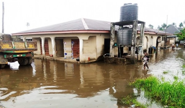 21 dead, 10 missing in Nigeria flooding 21 dead, 10 missing in Nigeria flooding