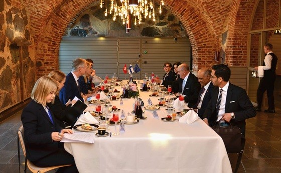 Finland, Tunisia vow to boost bilateral ties