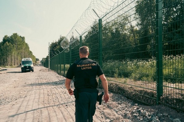 Finland completes 2nd section of border fence with Russia Finland completes 2nd section of border fence with Russia