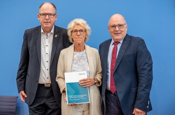 Germany to raise minimum wage to €14.60 by 2027 Germany to raise minimum wage to €14.60 by 2027