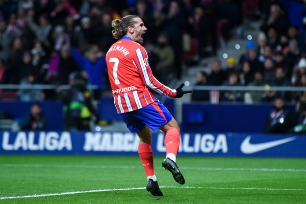 Griezmann signs on until 2027 at Atletico Madrid Griezmann signs on until 2027 at Atletico Madrid