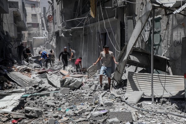 31 killed in Israeli gunfire near Gaza aid center 31 killed in Israeli gunfire near Gaza aid center