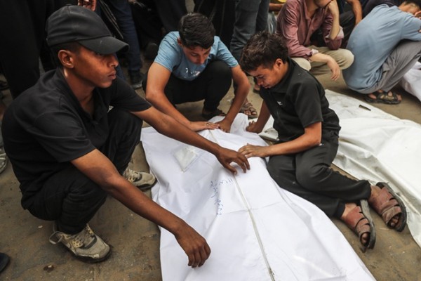 80 Palestinians killed in Israeli attacks on Gaza 80 Palestinians killed in Israeli attacks on Gaza