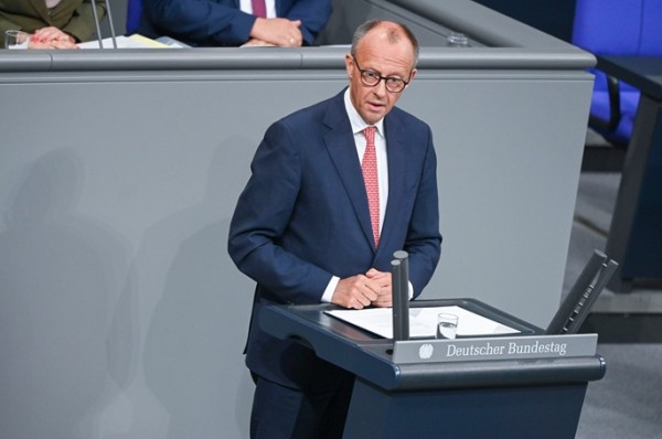 Merz 'cautiously optimistic' over EU-US tariff agreement Merz 'cautiously optimistic' over EU-US tariff agreement
