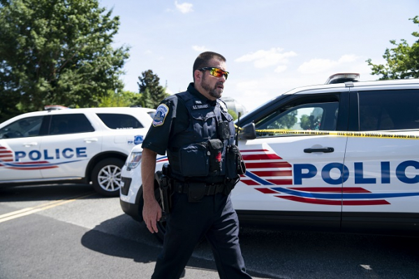 Trump says to seek extensions of federal control of D.C. police Trump says to seek extensions of federal control of D.C. police
