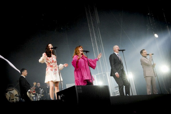 Quirky ‘90s band Ultra Bra stages a stylish comeback at 30 Quirky ‘90s band Ultra Bra stages a stylish comeback at 30