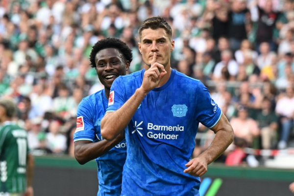 Bayern beat Augsburg after late scare, Leverkusen held 3-3 at Bremen Bayern beat Augsburg after late scare, Leverkusen held 3-3 at Bremen