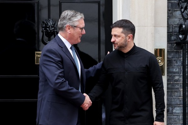 Starmer, Zelensky meet focusing on expectations for US-Russia meeting Starmer, Zelensky meet focusing on expectations for US-Russia meeting