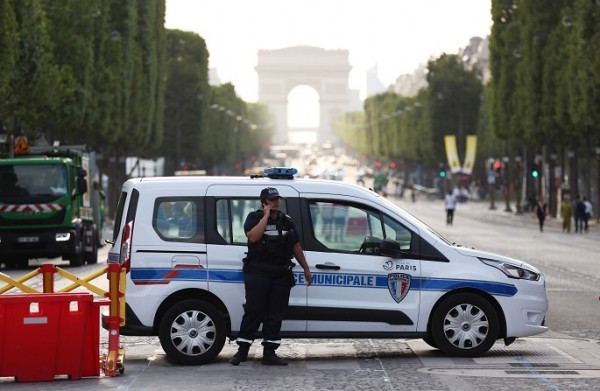 1 killed, 3 injured as car hits pedestrians in France 1 killed, 3 injured as car hits pedestrians in France