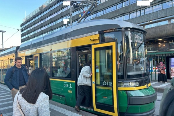 Helsinki trams return to regular routes after renovation Helsinki trams return to regular routes after renovation