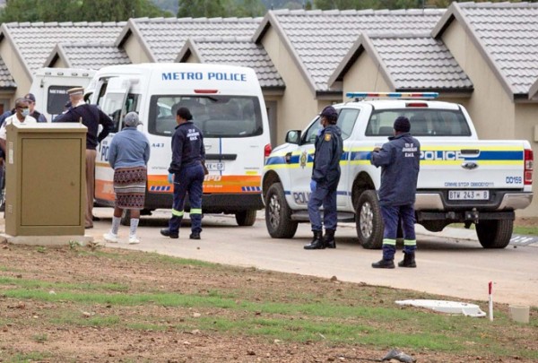 Mounting violence in Cape Town prompts closure of taxi routes Mounting violence in Cape Town prompts closure of taxi routes