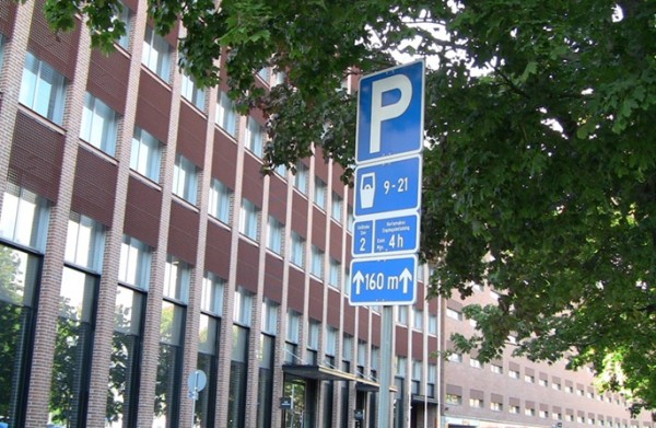 Free parking spaces in Helsinki shrink amid gradual restrictions Free parking spaces in Helsinki shrink amid gradual restrictions