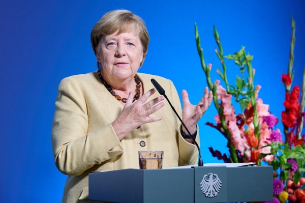 Merkel calls for unity and reforms from EU Merkel calls for unity and reforms from EU