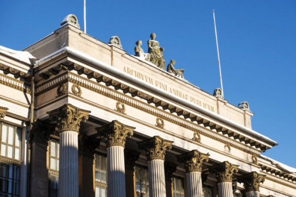 Heads up for Helsinki’s urban overstory: Lions and gargoyles and bears, oh my! Heads up for Helsinki’s urban overstory: Lions and gargoyles and bears, oh my!