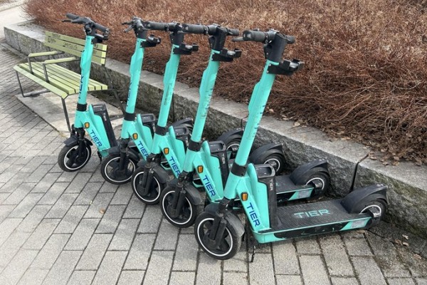 Majority Finns consider e-scooter problematic: survey Majority Finns consider e-scooter problematic: survey