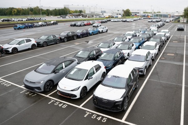 Volkswagen sells more vehicles worldwide, with electric cars gaining momentum Volkswagen sells more vehicles worldwide, with electric cars gaining momentum