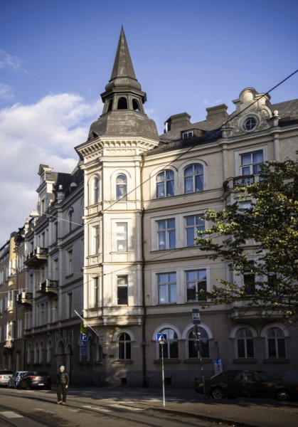 Heads up for Helsinki’s urban overstory: Lions and gargoyles and bears, oh my! Heads up for Helsinki’s urban overstory: Lions and gargoyles and bears, oh my!