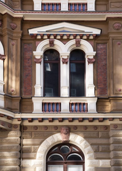 Heads up for Helsinki’s urban overstory: Lions and gargoyles and bears, oh my! Heads up for Helsinki’s urban overstory: Lions and gargoyles and bears, oh my!