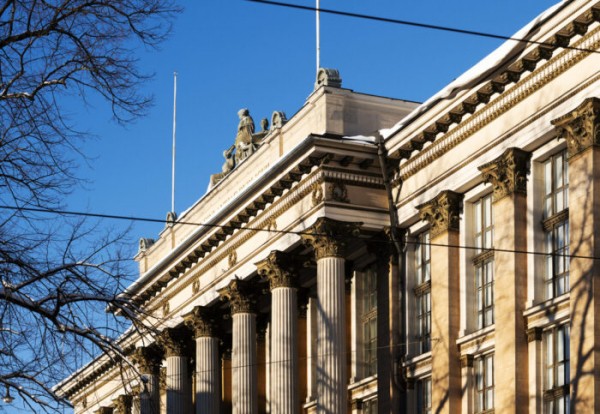 Heads up for Helsinki’s urban overstory: Lions and gargoyles and bears, oh my! Heads up for Helsinki’s urban overstory: Lions and gargoyles and bears, oh my!