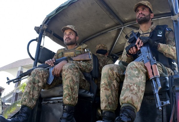 30 including 5 soldiers killed in NW Pakistan 30 including 5 soldiers killed in NW Pakistan