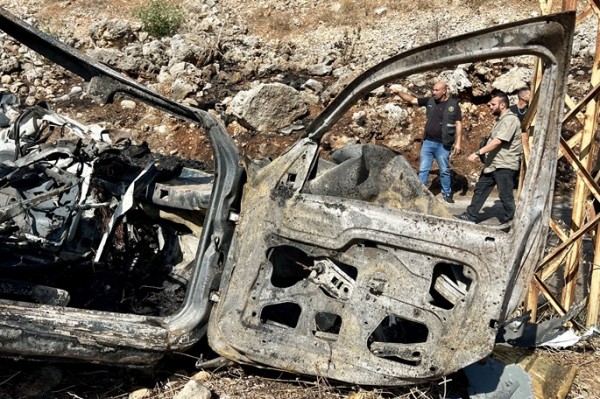 2 killed in Israeli airstrike on southern Lebanon 2 killed in Israeli airstrike on southern Lebanon