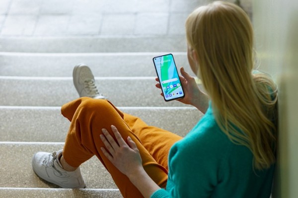 DNA: Data usage drops significantly after mobile phone ban at school DNA: Data usage drops significantly after mobile phone ban at school