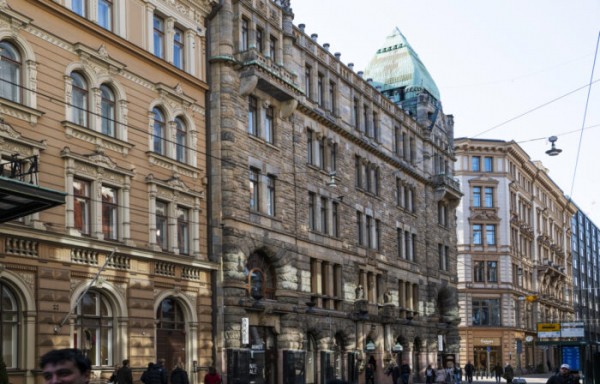 Heads up for Helsinki’s urban overstory: Lions and gargoyles and bears, oh my! Heads up for Helsinki’s urban overstory: Lions and gargoyles and bears, oh my!