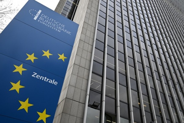 German central bank says financial system exposed to rising risks German central bank says financial system exposed to rising risks