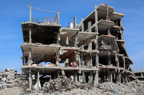 Gaza students return to war-damaged colleges, holding onto hope amid ruins Gaza students return to war-damaged colleges, holding onto hope amid ruins