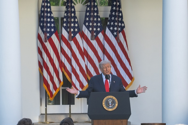 Trump orders total blockade of sanctioned oil tankers to and from Venezuela Trump orders total blockade of sanctioned oil tankers to and from Venezuela