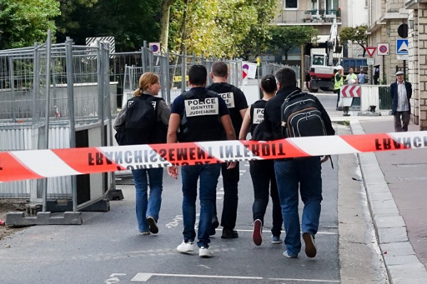 3 injured in knife attacks in Paris Metro, 1 suspect held 3 injured in knife attacks in Paris Metro, 1 suspect held