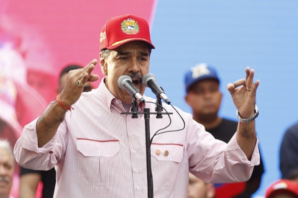 Trump weighs options on Venezuela after Maduro refuses to step down Trump weighs options on Venezuela after Maduro refuses to step down