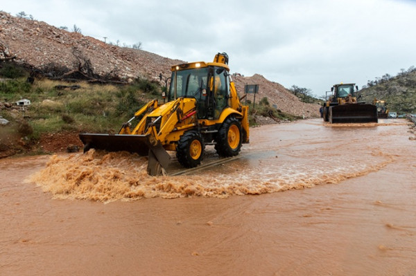 2 killed by high waves, floodwaters as severe weather hits Greece 2 killed by high waves, floodwaters as severe weather hits Greece