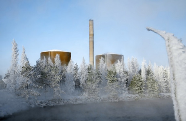 Olkiluoto produces 25%, Loviisa 10% of Finland´s power consumption Olkiluoto produces 25%, Loviisa 10% of Finland´s power consumption