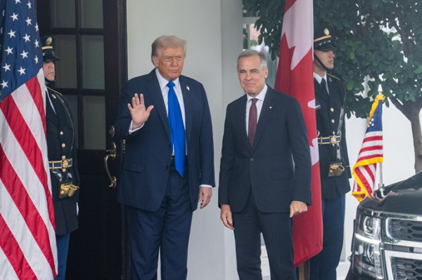 Canadian PM calls for ´buy Canadian´ in response to Trump's new tariff threat Canadian PM calls for ´buy Canadian´ in response to Trump's new tariff threat