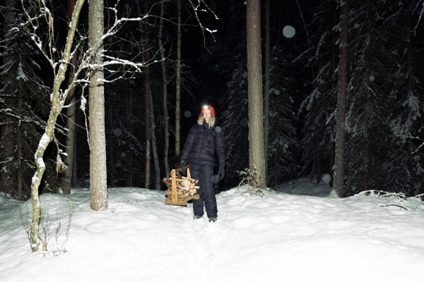 Polar-night hike: A winter walk in the northern Finnish woods Polar-night hike: A winter walk in the northern Finnish woods