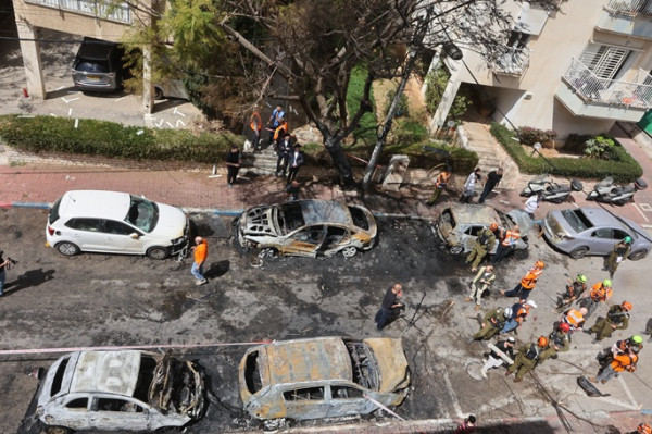US, Israel attack on bridge in Iran, Houthis run ballistic missile attacks on Israel US, Israel attack on bridge in Iran, Houthis run ballistic missile attacks on Israel